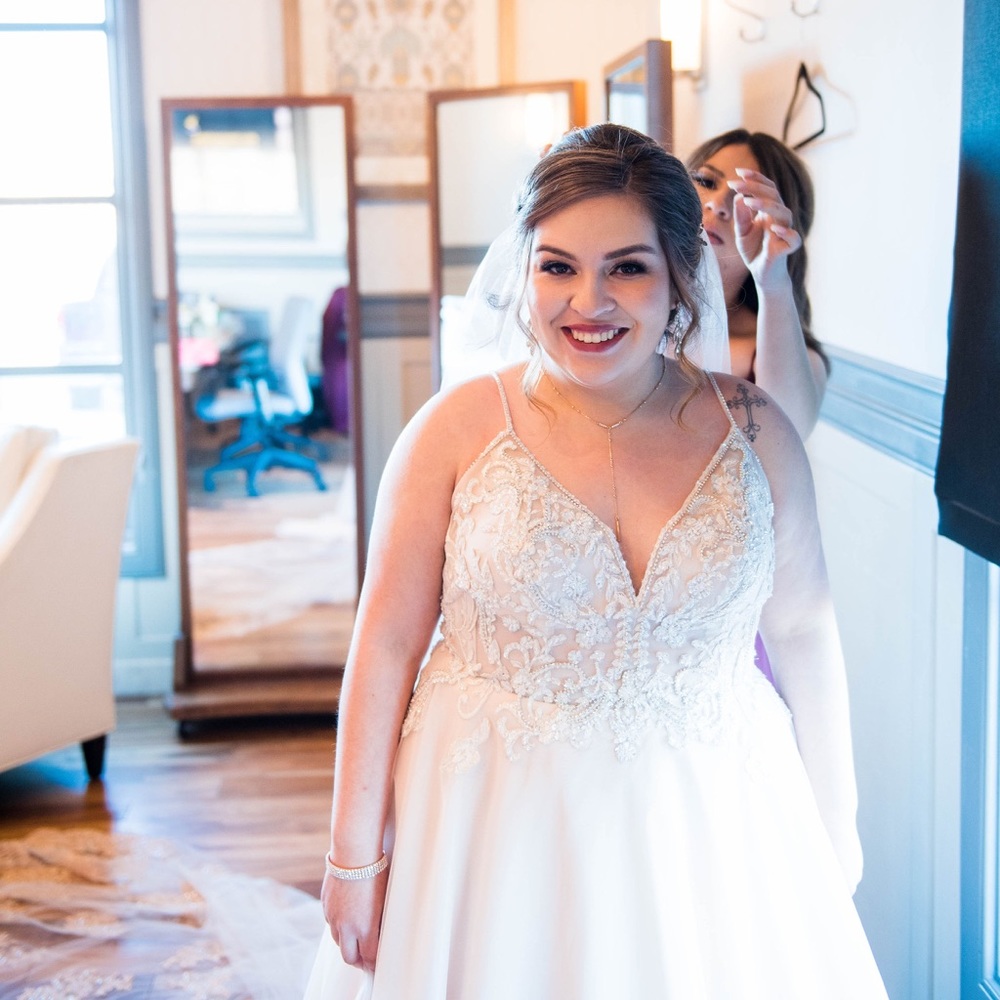 Meet your Posher, Arianna - Picture 2 of 3